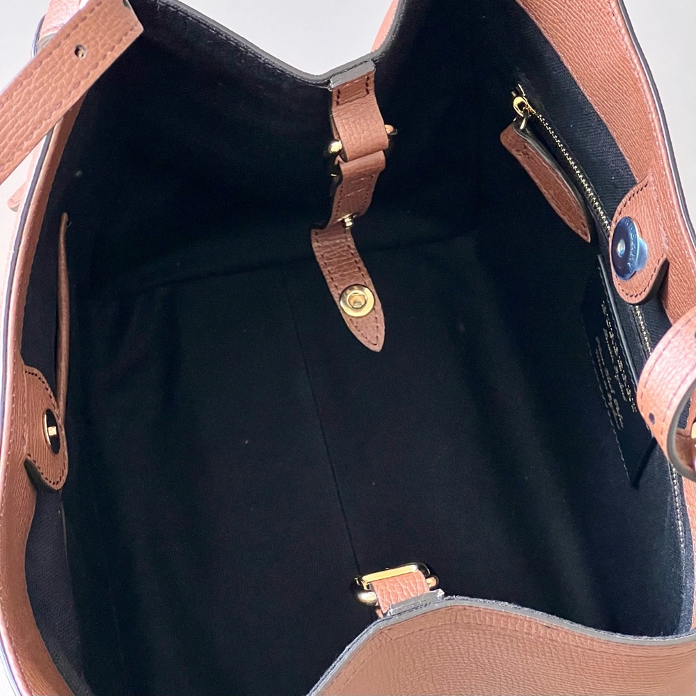 Burberry House Check Derby Leather Tote Bag in Tan - Picture 9 of 12